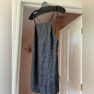 Reformation dress * black size M * Never been worn * linen * criss cross back